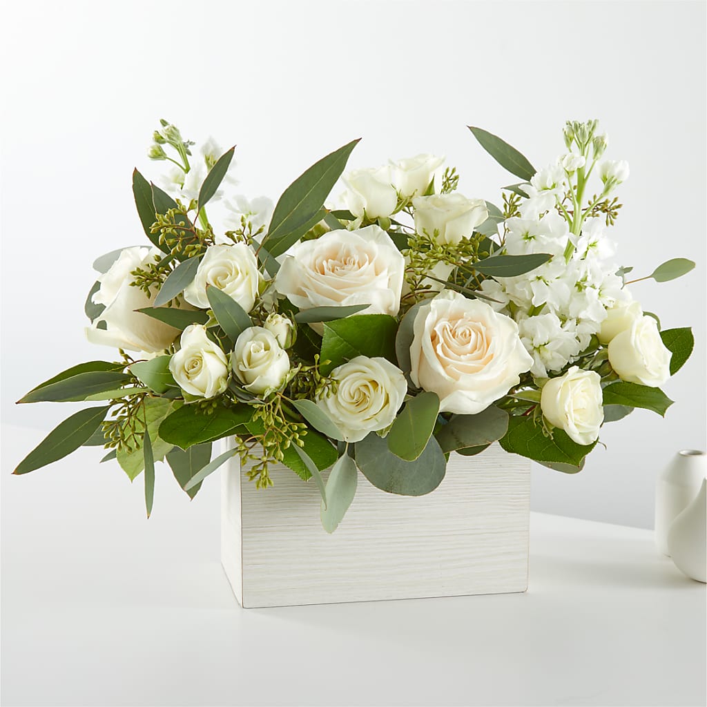 Fresh Linen Box Bouquet – Open Blooms Chantilly, Chantilly VA