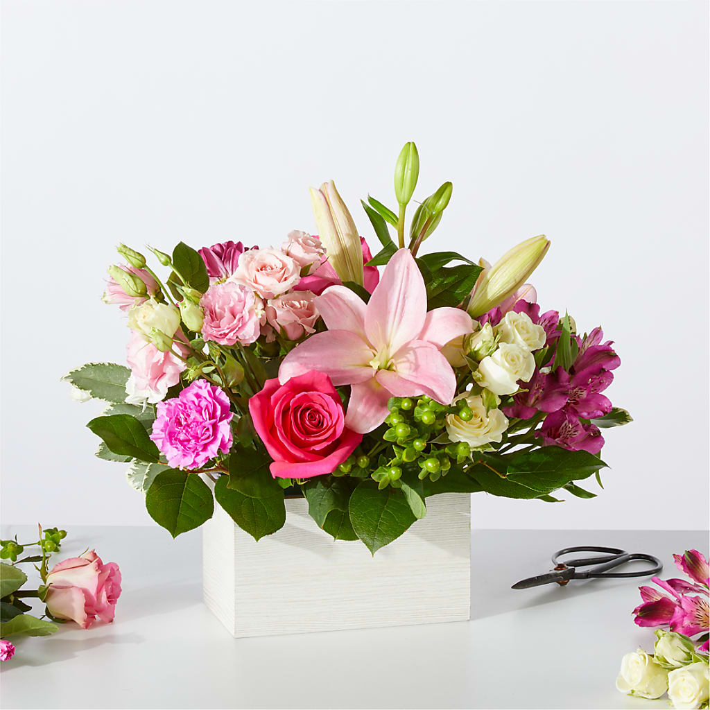 Sweetberry Box – A Florist Original – Open Blooms Chantilly, Chantilly VA