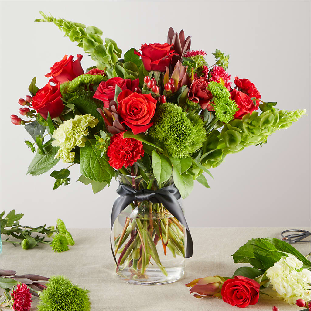 Heritage Kindle – A Florist Original – Open Blooms Chantilly, Chantilly VA