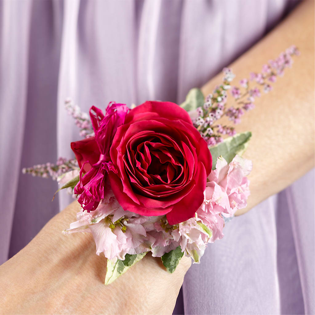 Rose Charm Corsage – Open Blooms Chantilly, Chantilly VA