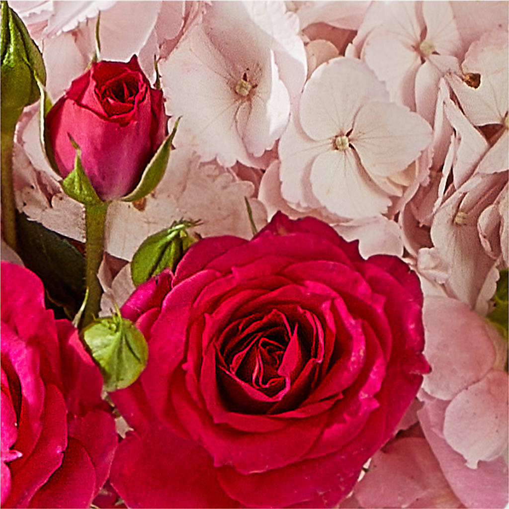 Glitz & Glam Bouquet –  Open Blooms Chantilly, Chantilly VA