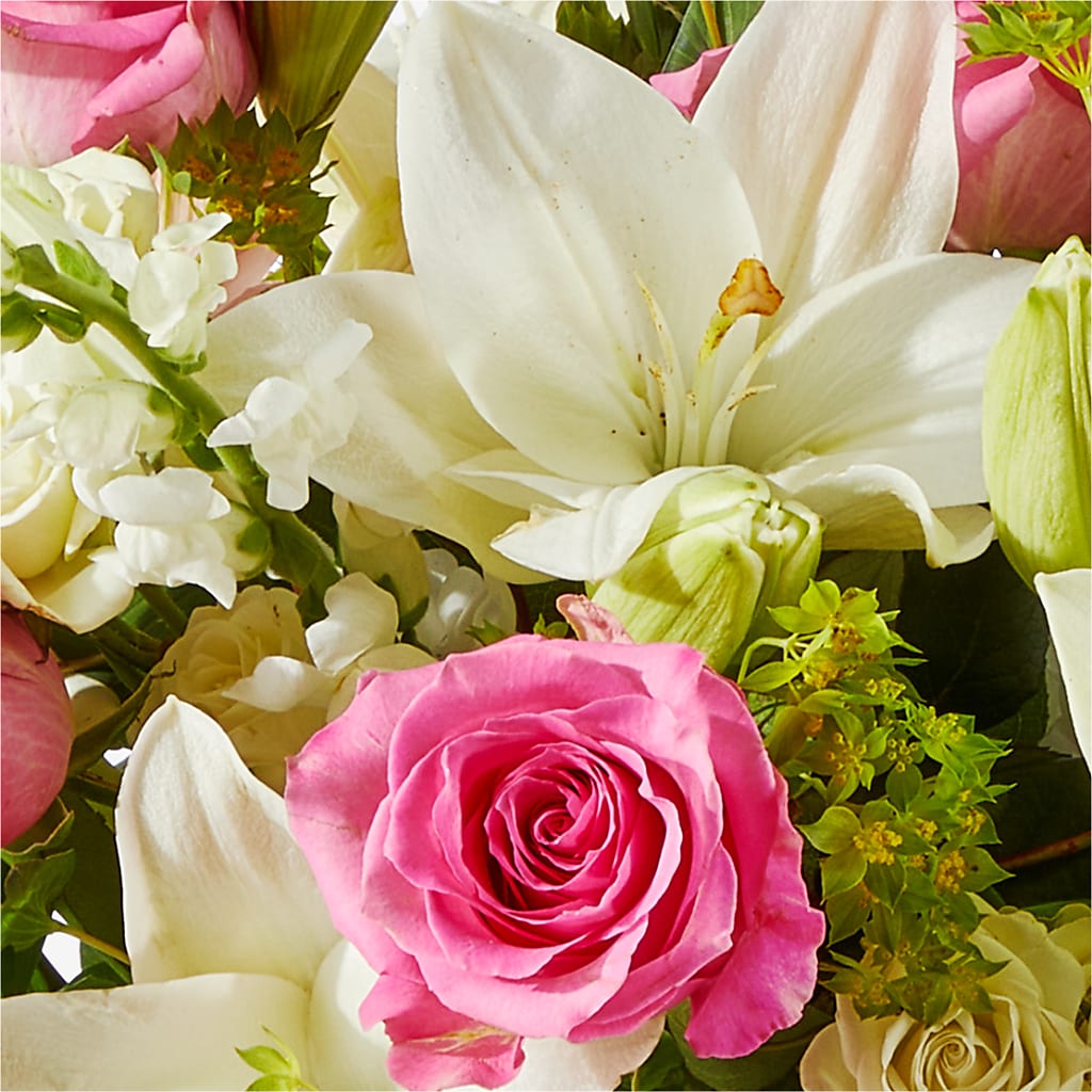 Fondly Bouquet –  Open Blooms Chantilly, Chantilly VA